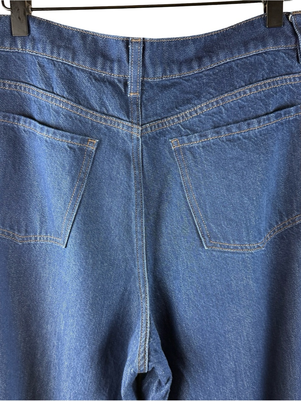 THEORY Cropped Barrel Leg Jeans in Relaxed Denim - Indigo - Size: 29 - Picture 7 of 11